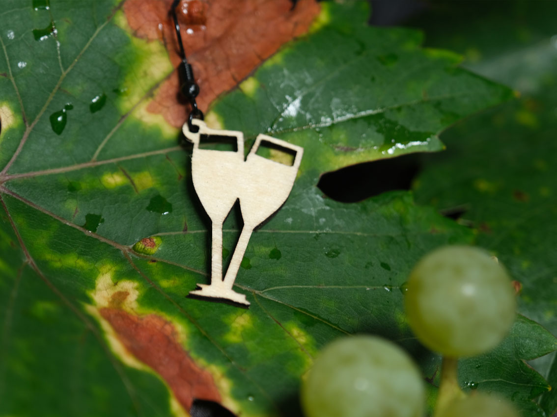 coupes-champagne-feuille-vigne