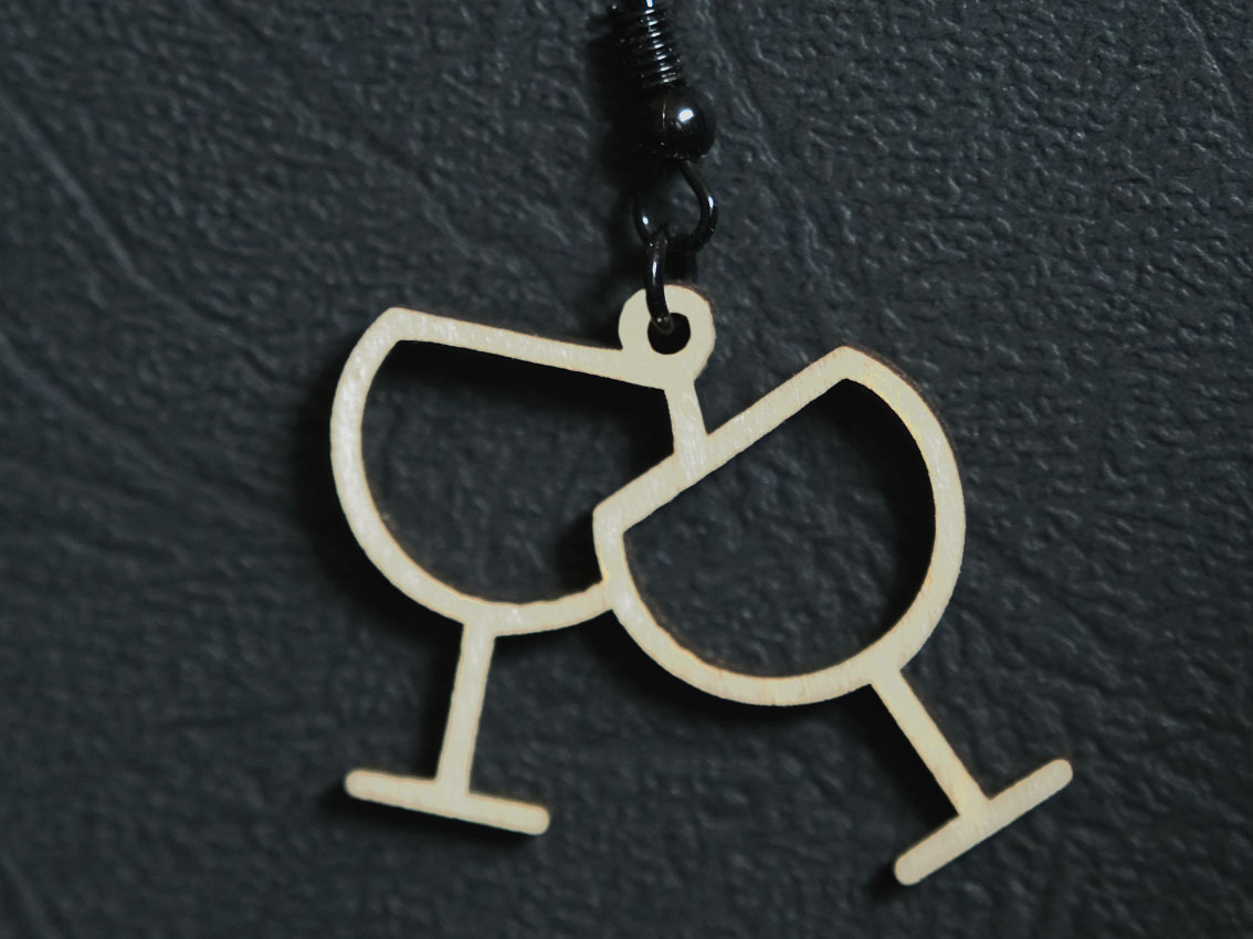 verres-vin-fond-noir