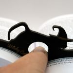 bague-de-lecture-chat-noir-livre