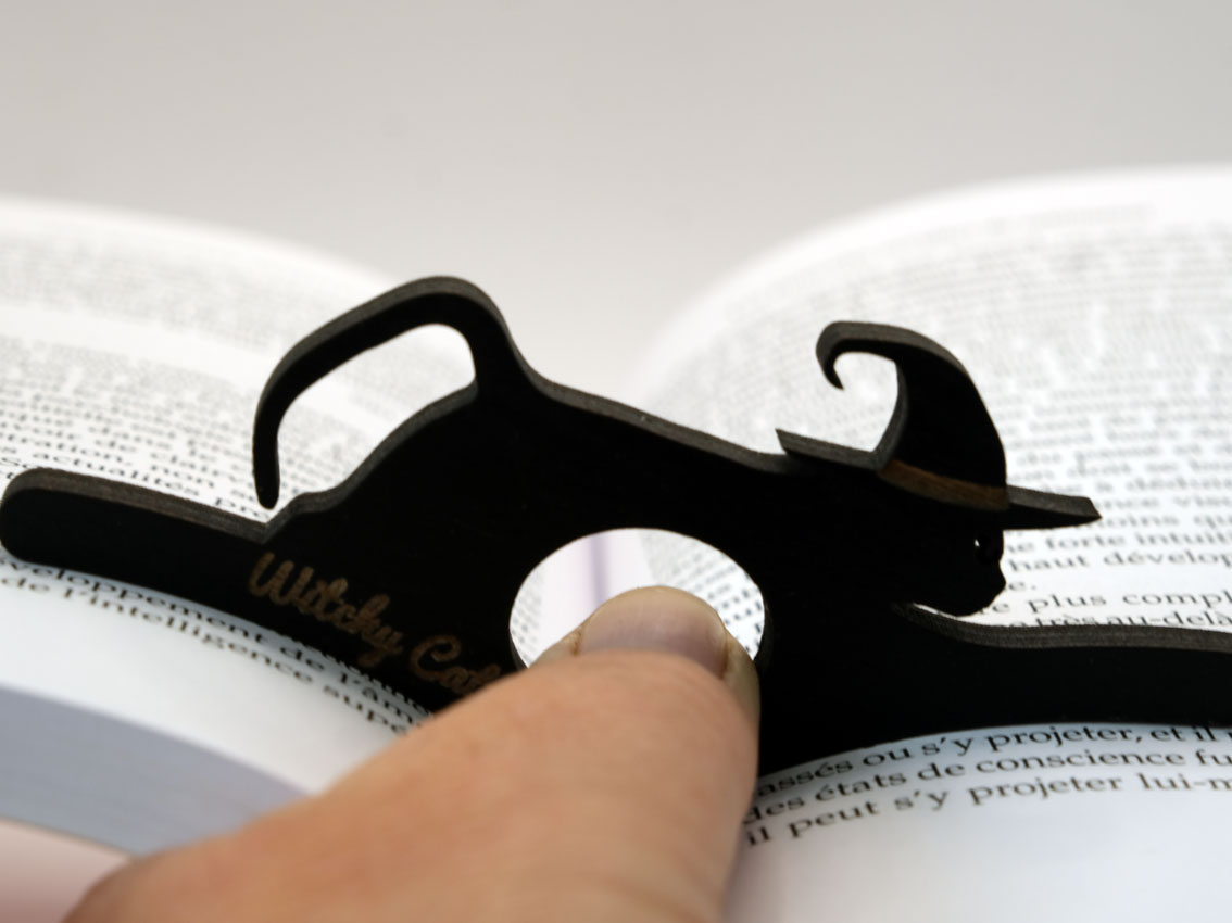 bague-de-lecture-chat-noir-livre