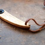 le-deboutonneur-bouton-noir Le Deboutonneur en bois