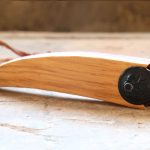 le-deboutonneur-bouton-noir-2 Decapsuleur en bois